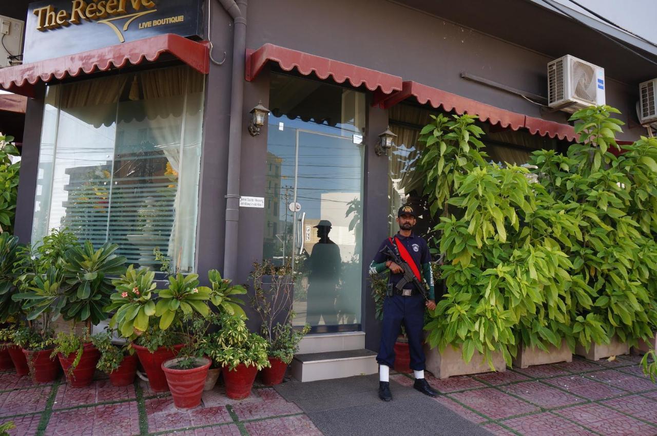 The Reserve Boutique Hotel Karachi Esterno foto