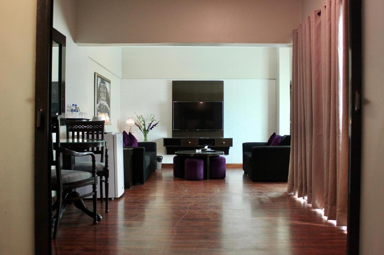 The Reserve Boutique Hotel Karachi Esterno foto