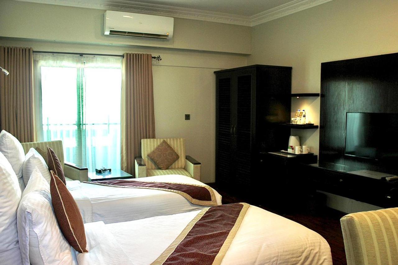 The Reserve Boutique Hotel Karachi Esterno foto