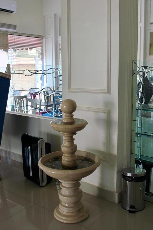 The Reserve Boutique Hotel Karachi Esterno foto