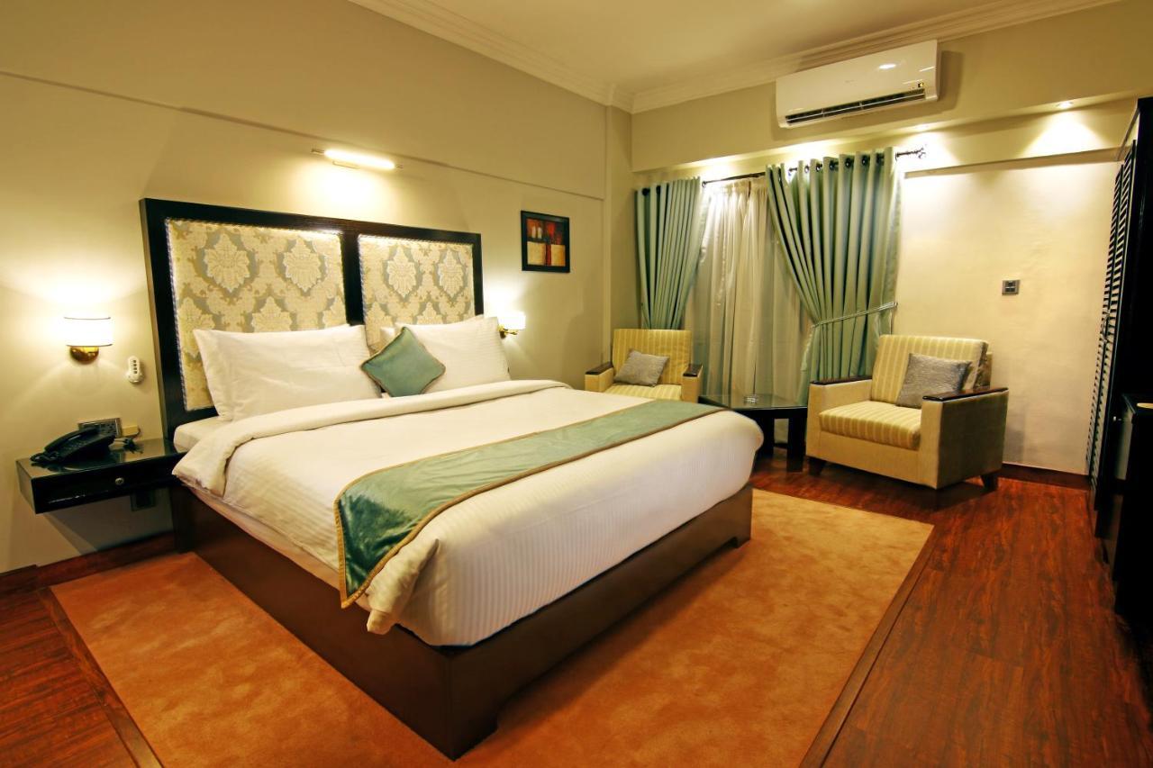The Reserve Boutique Hotel Karachi Esterno foto