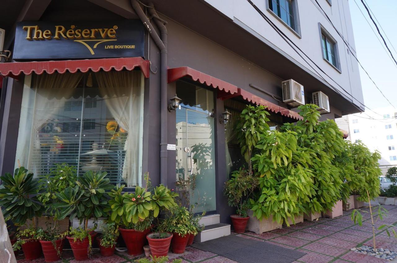 The Reserve Boutique Hotel Karachi Esterno foto